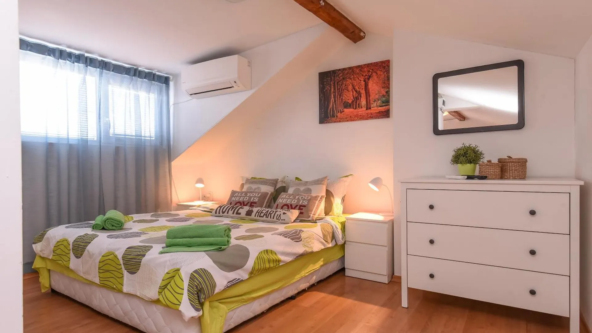 Centrally Located Studio With A 360 Terrace Sofia